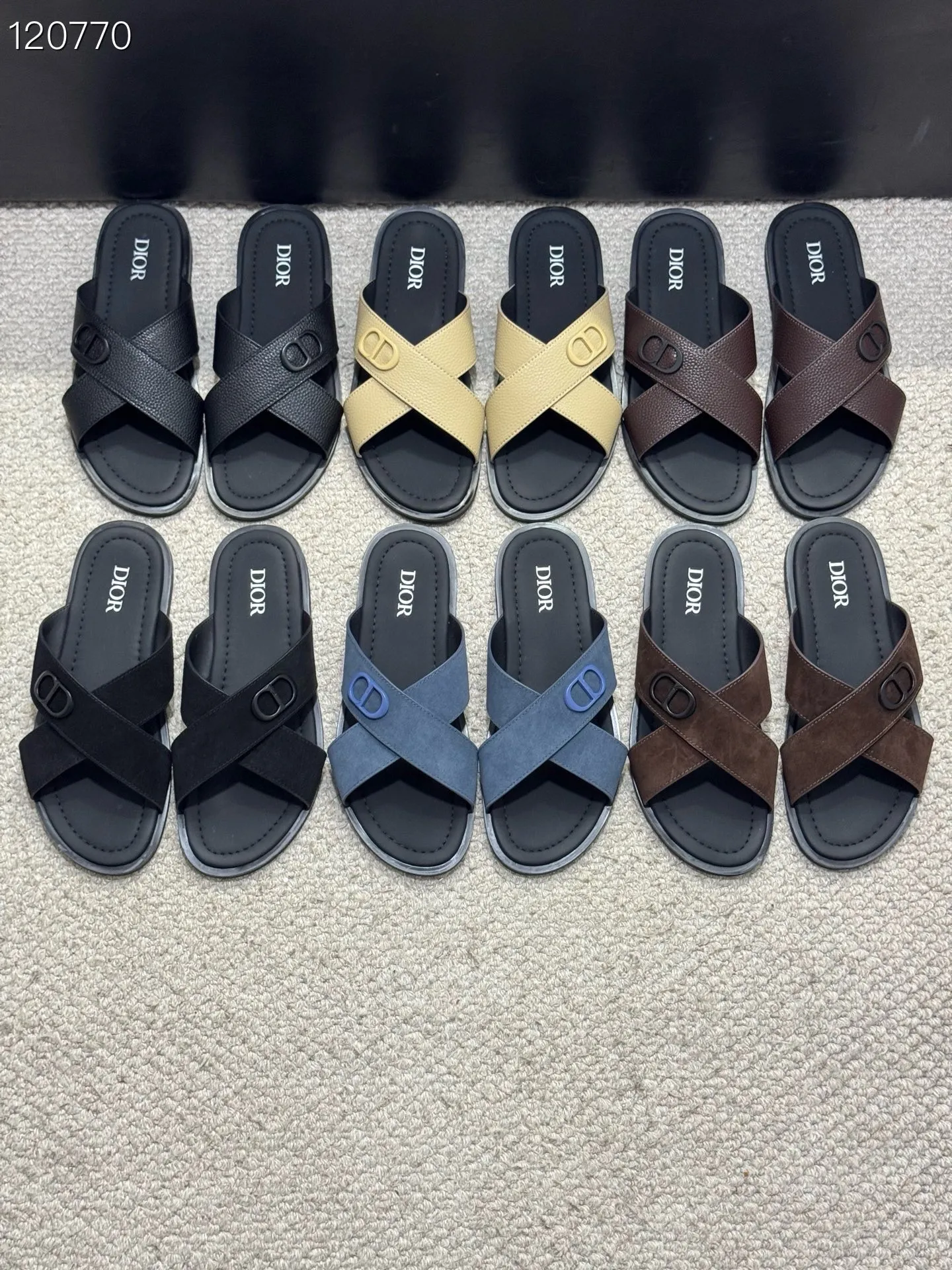 Men's men's shoes 💰320 [New style] 🦇🦇𝐂𝐡𝐫𝐢𝐬𝐭𝐢𝐚𝐧 𝐃𝐢𝐨𝐫 Dior slippers - the latest hot sandals, classic sandals, original replicas, super durable and versatile, cowhide leather with hardware accessories, very comfortable on the feet Look slim and white. Original molded outsole size: 38-44 (.45. Customized